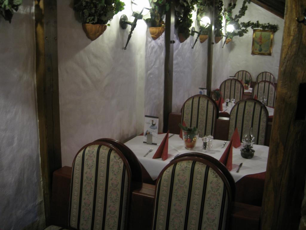 Hotel Restaurant 